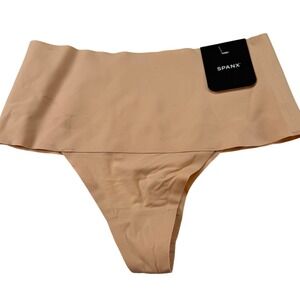 Spanx Undetectable Thong Soft Nude Size Large NWT Read Description